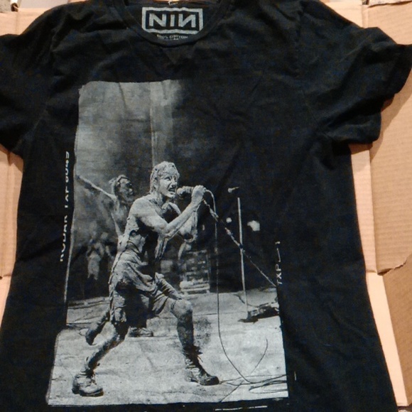NIN Tee - Picture 1 of 4